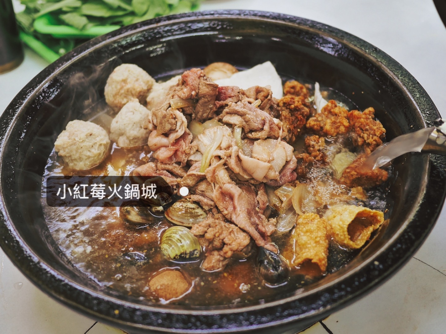 台北小紅莓石頭火鍋城｜超過40年的人氣自助石頭火鍋南京三民站美食！